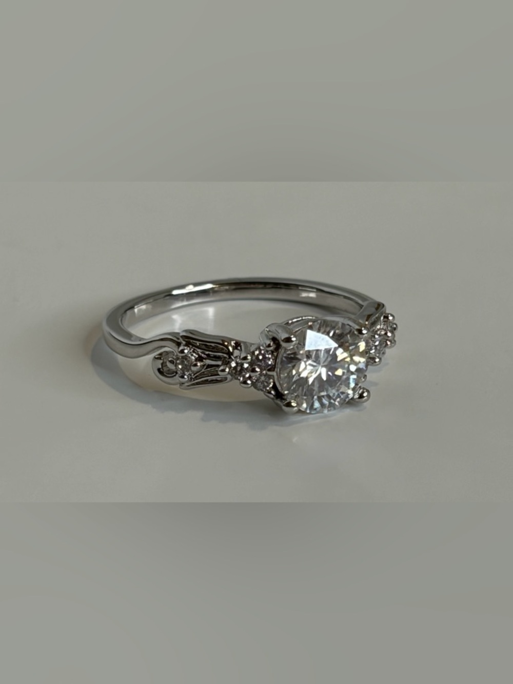 Moissanite Ring Size: 7 - Picture 4 of 17